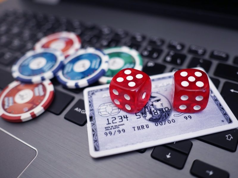 The Popularity of Live Dealer Games in Online Casinos