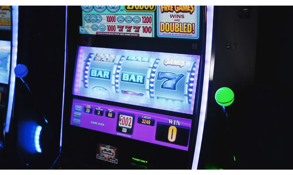 Cashback Promotions: How Online Slots Keep You Spinning with Extra Rewards